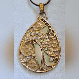 Teardrop pendant/necklace